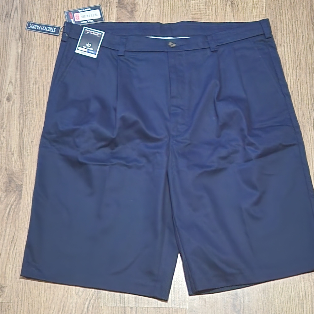 Roundtree And Yorke Men's Shorts Size 42